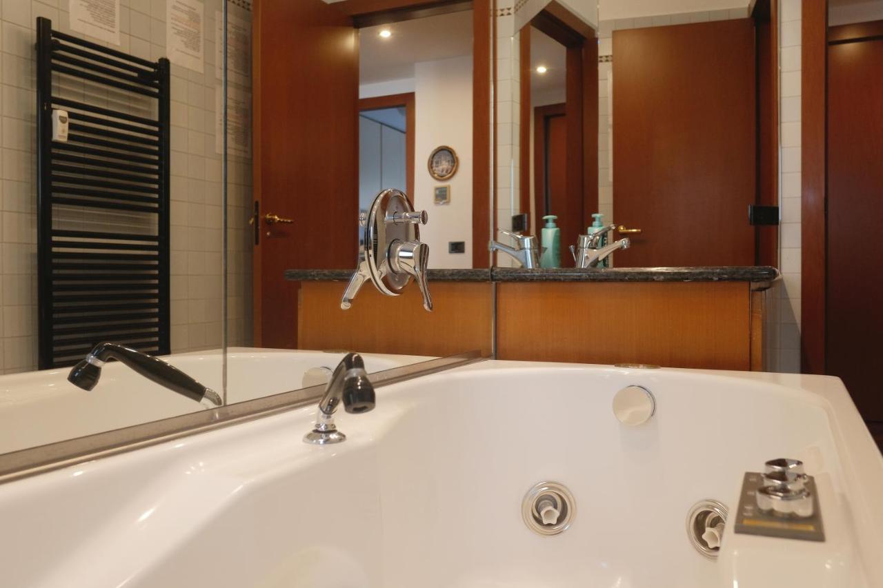 Emeraldway - Bellissimo Appartamento In Zona Sempione-Tre Torri Milan Exterior photo